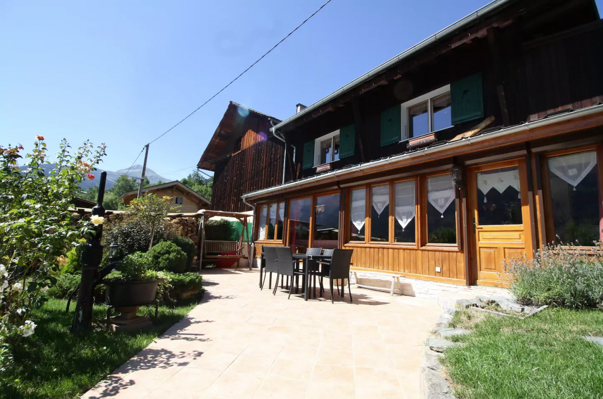 Chalet Quatre Saisons In Summer